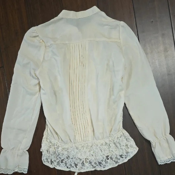 Blue Bird Cream Lace Blouse A41 - Picture 5 of 5